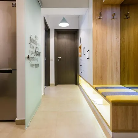 Smart Plaza * Бухарест