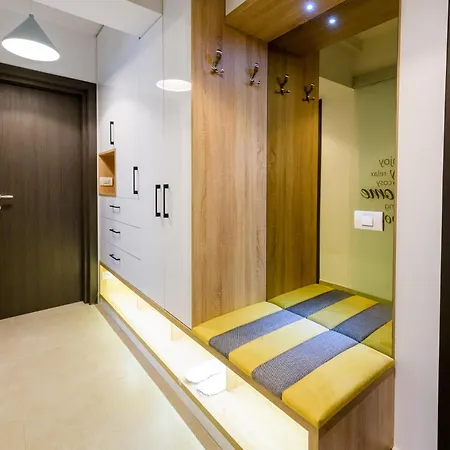 Smart Plaza * Бухарест