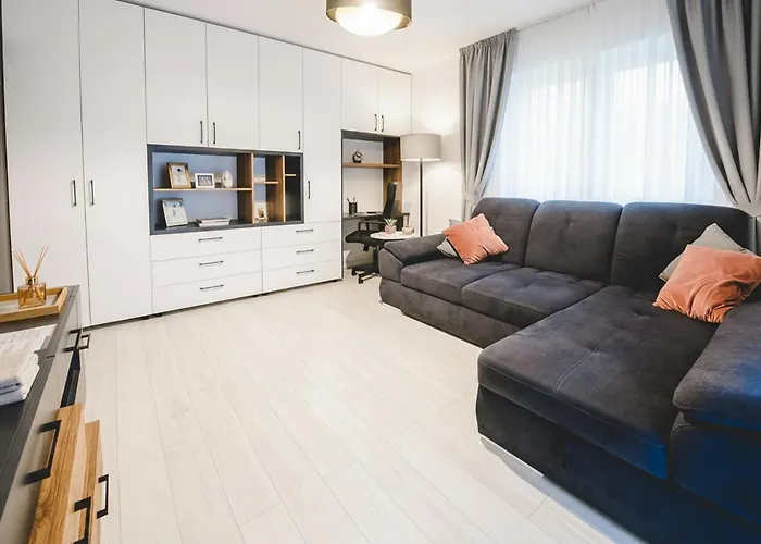 Smart Plaza * Bucureşti