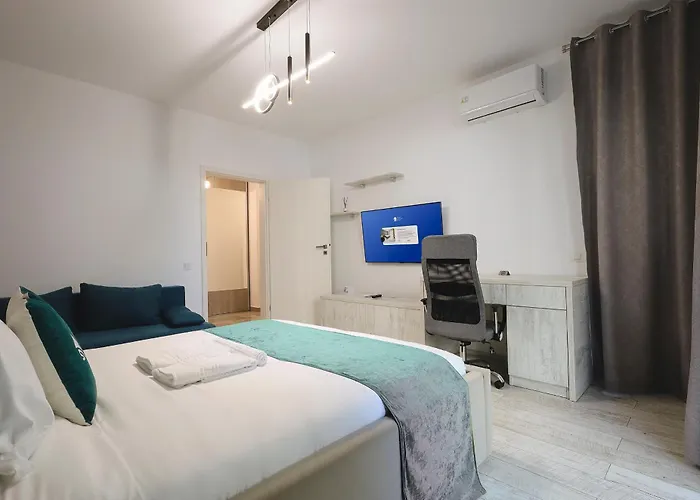 Smart Plaza Appartement *